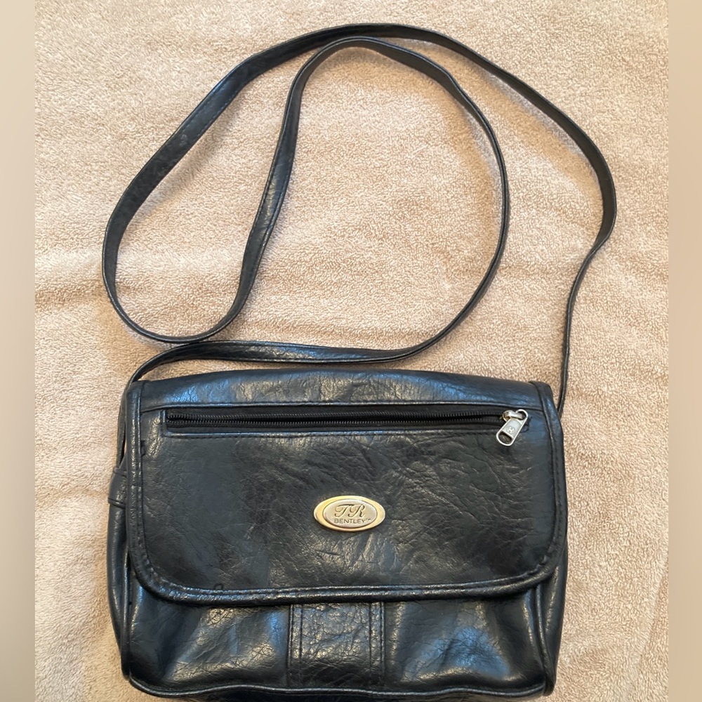 T.R. Bentley Crossbody/Shoulder Bag (black)